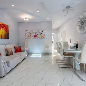 apartment-in-saranda.albaniahotels.org/